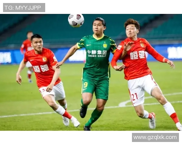 成都篮球队在世锦赛积分榜上以56分稳居第一名展现强劲实力